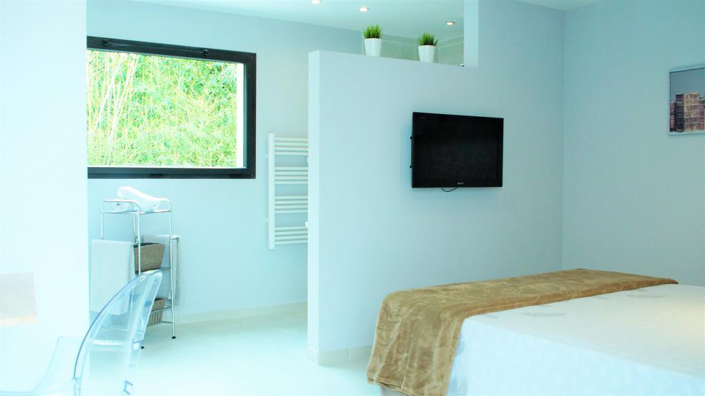 La Villa Blanche 滨海萨纳里 外观 照片