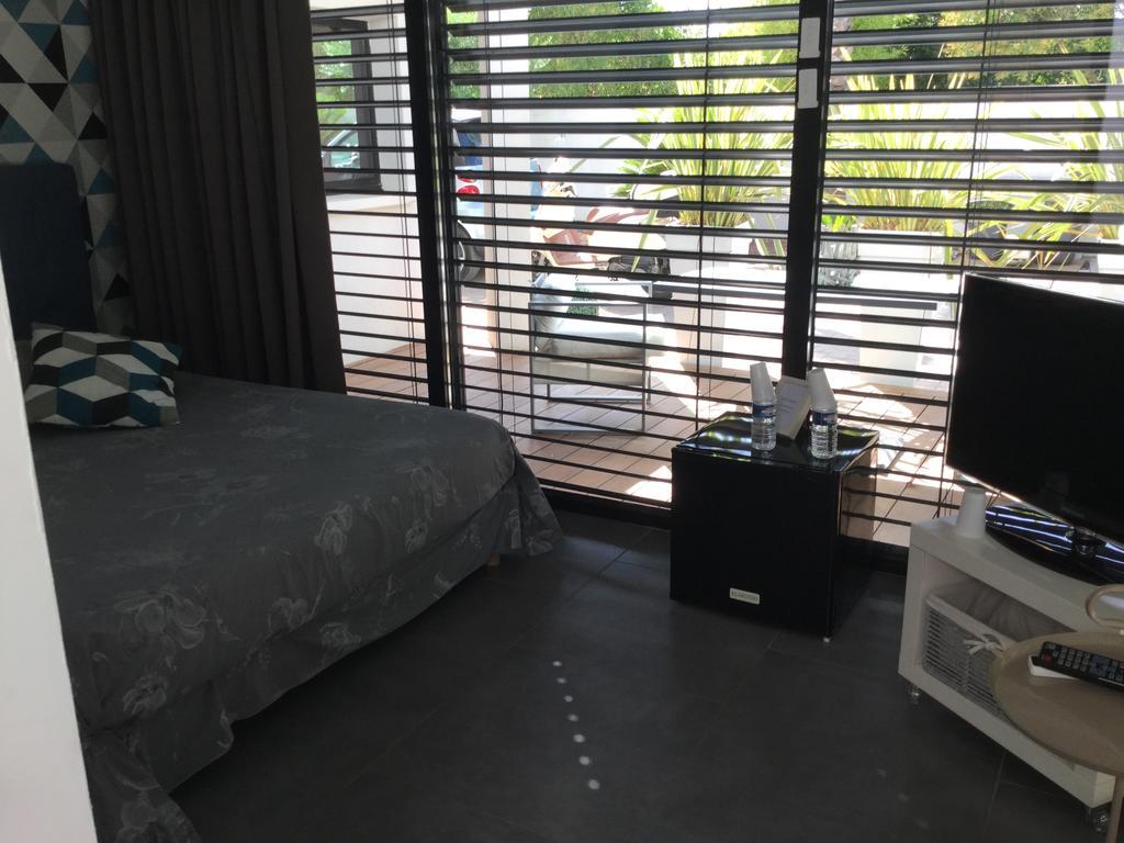 La Villa Blanche 滨海萨纳里 外观 照片